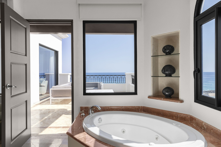 Bathroom 5, Hilton Los Cabos, La Paz
