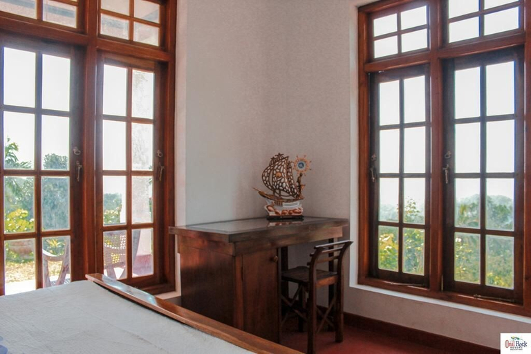 Bedroom 2, Onil Rock Resort, Rattota