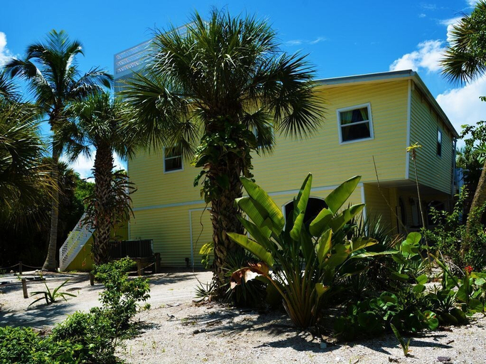 Exterior & Views 2, The Little Oasis Beach House, Lee