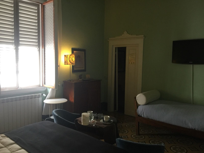 Bedroom 4, Alberghino B&B, Florence