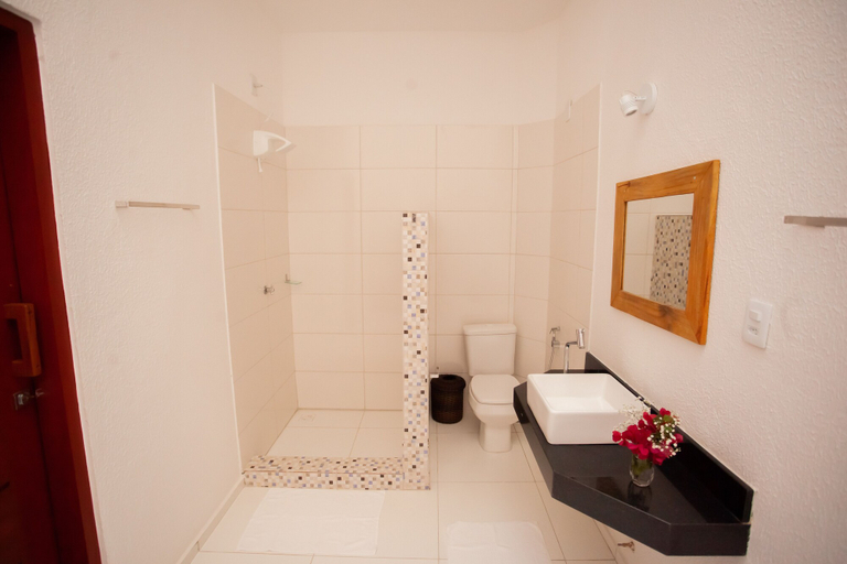 Bathroom 4, Pousada Lirio Trancoso, Porto Seguro