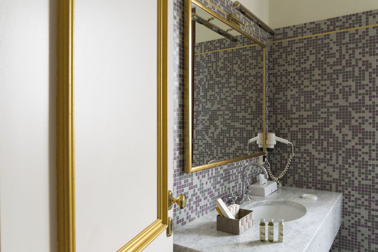Bathroom 4, Hotel Ponte di Rialto, Cremona