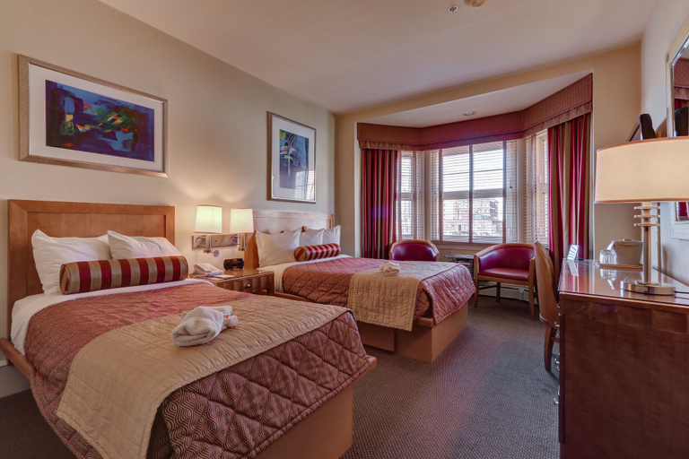 Bedroom 4, Alexander Inn, Philadelphia