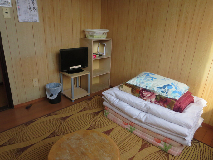 Bedroom 3, Minshuku Iwakawa, Yakushima