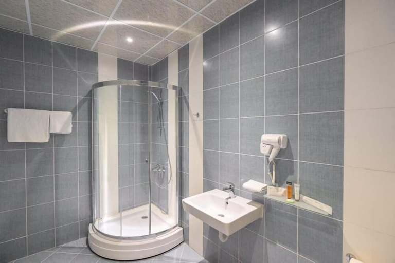 Bathroom 5, Adeo Hotel, Rousse