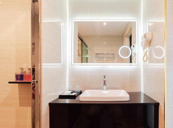 Bathroom 5, The Tj Hotel, Pattaya