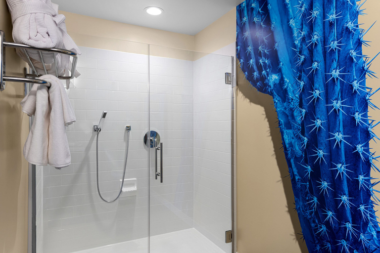 Bathroom 5, The Paloma Resort, Riverside
