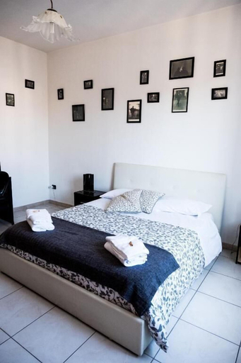 Bedroom 4, B & B 30 mt dal duomo, Benevento