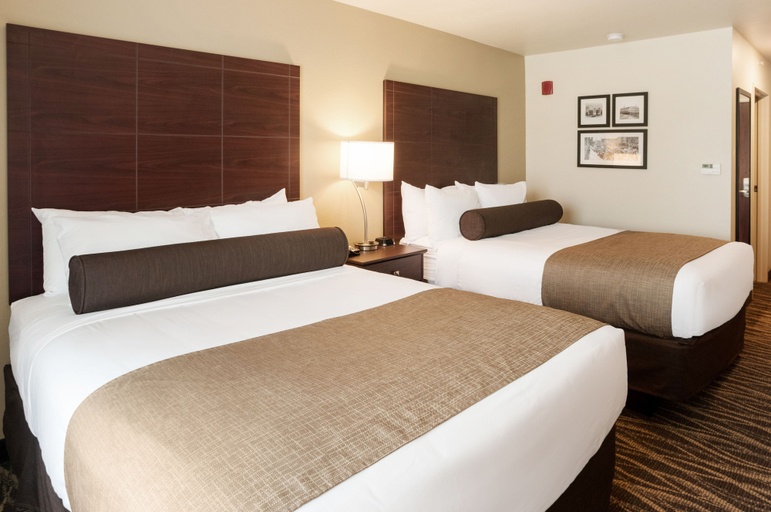 Bedroom 3, Cobblestone Hotel & Suites – Stevens Point, Portage