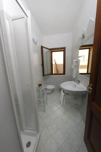 Bathroom 4, Hotel Patti, Olbia-Tempio