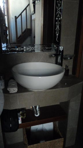 Bathroom 4, Domus Studios, South Aegean
