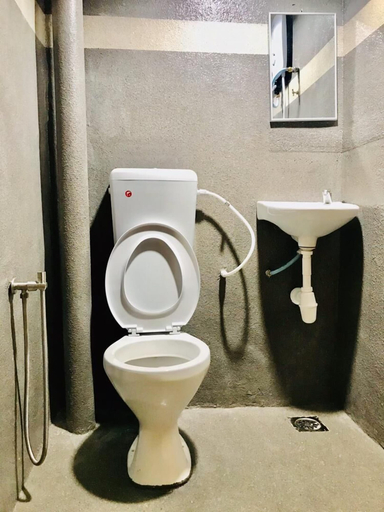 Bathroom 3, Highway Times Inn, Kinta