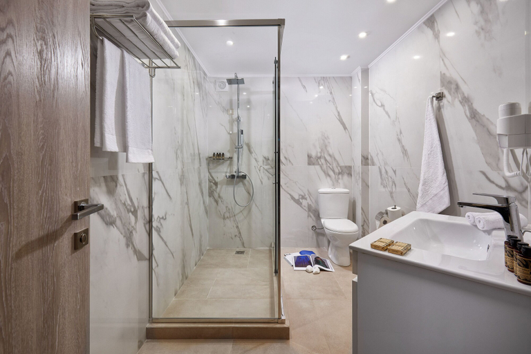 Bathroom 4, Sempre Viva Suites, Peloponnese