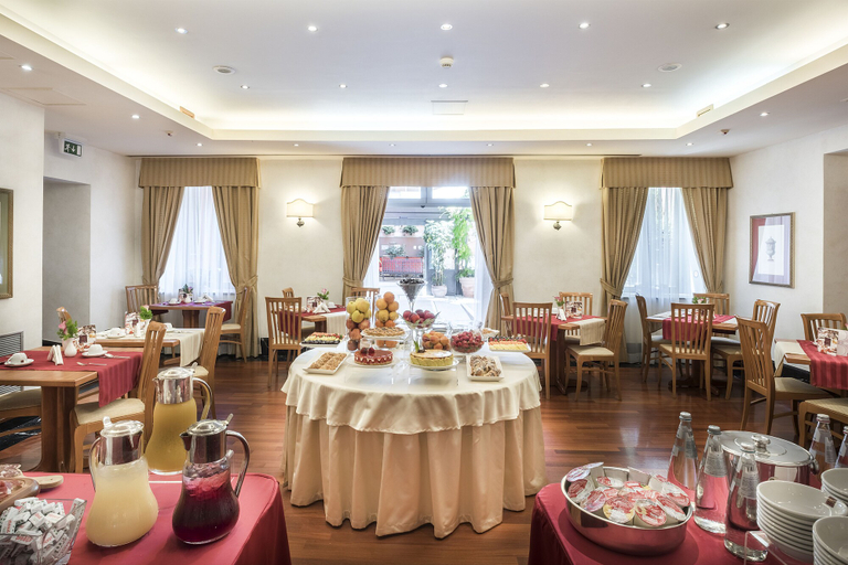 Food & Drinks 5, Hotel Ponte Sisto, Rome