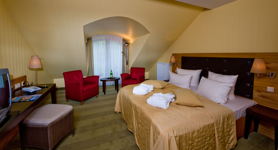 Bedroom 2, Hotel Habichtstein, Harz