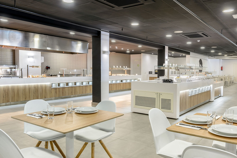 Food & Drinks 5, Hotel Vibra Cala Tarida, Baleares
