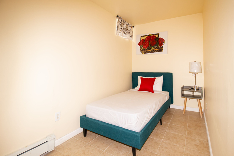 Bedroom 3, Cozy Shack-1 Bedroom Studio, New York