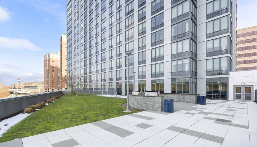 Exterior & Views 2, Global Luxury Suites White Plains, Westchester