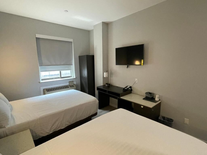 Bedroom 4, King Hotel Brooklyn Sunset Park, New York