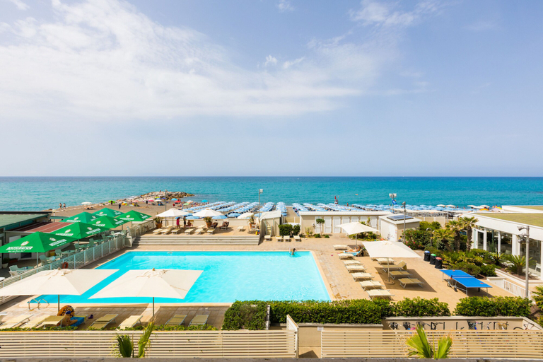 Sport & Beauty 5, Hotel in Marina di Cecina a few steps from the sea, Livorno