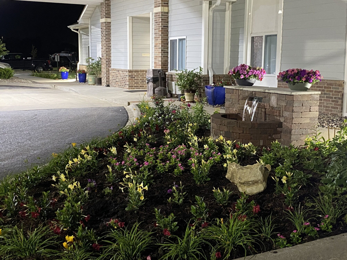 Exterior & Views 2, Garnett Hotel & RV Park, Anderson