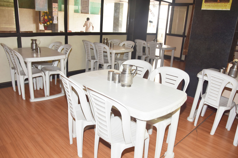 Food & Drinks 5, Hotel Delta Executive, Ahmadnagar