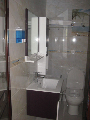 Bathroom 4, Rungwe Hotel, Kinondoni