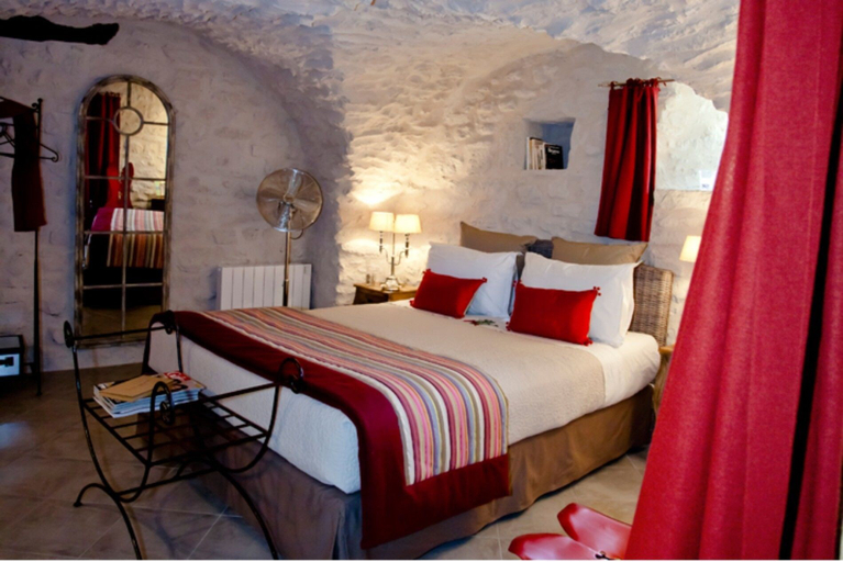 Bedroom 4, Maison d'hôtes La Cour des Lauriers, Gard