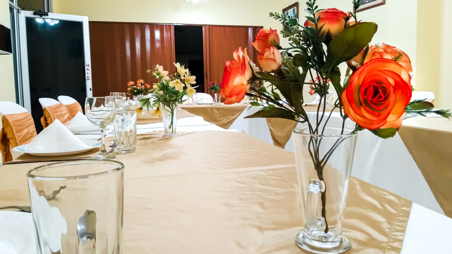 Food & Drinks 3, Hotel Suites Costa de Oro, Salinas