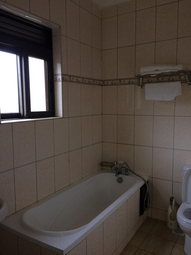 Bathroom, Mayflower Serviced Apartments, Kampala