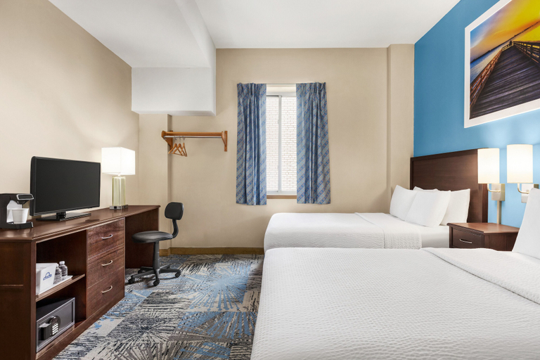 Bedroom 3, Days Inn by Wyndham Philadelphia Convention Center, Philadelphia