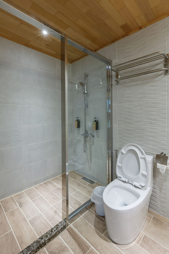 Bathroom 3, Hou Shan Ren Jia B&B Hall A, Taitung