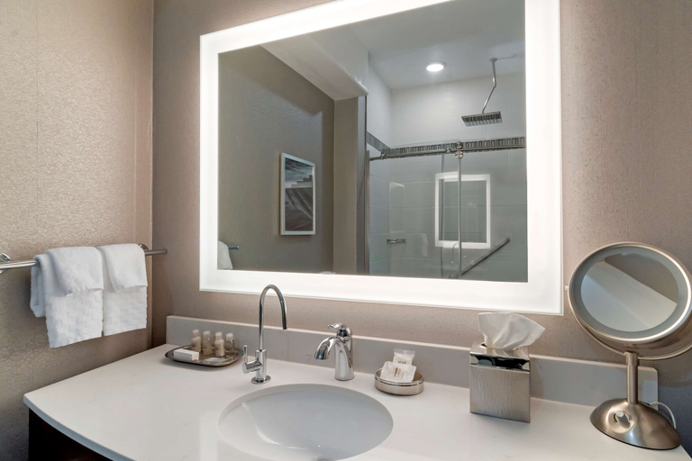 Bathroom 4, Best Western Premier Liberty Inn & Suites, Kansas City