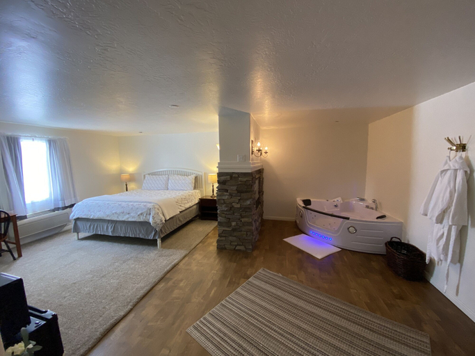 Bedroom 2, Stone Hollow, Uintah
