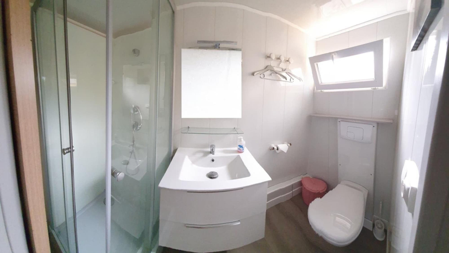 Bathroom 5, Clematisso - Hostel, Haute-Corse