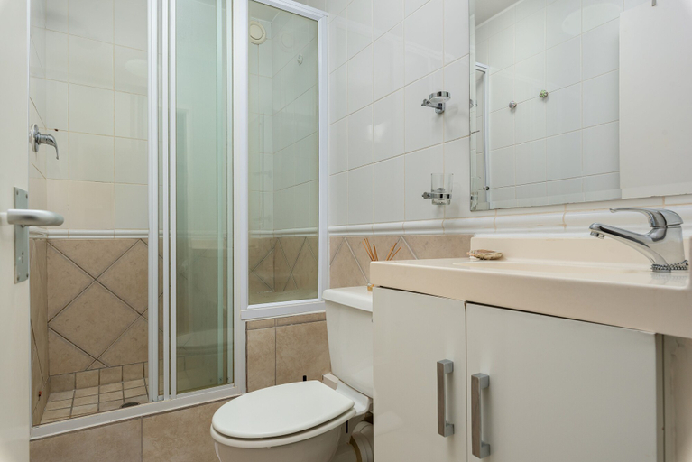 Bathroom, Ocean View B201B, City of Cape Town