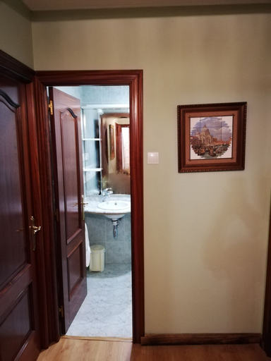 Bathroom 4, Hostal Restaurante La Cepa, A Coruña