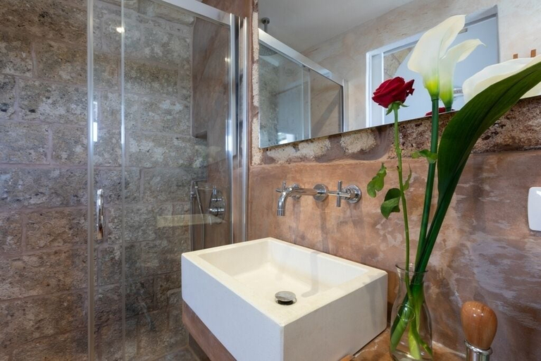 Bathroom 4, La Torretta, Lecce