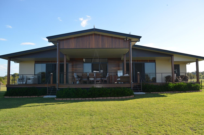 Exterior & Views 2, Fraser Views Bed and Breakfast, Hervey Bay - Pt A