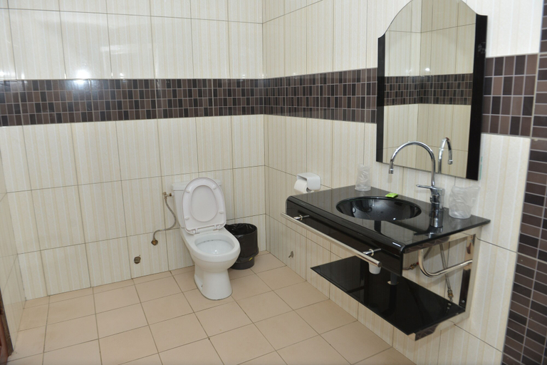 Bathroom 4, Hotel Novela Star, Golfe (incl Lomé)