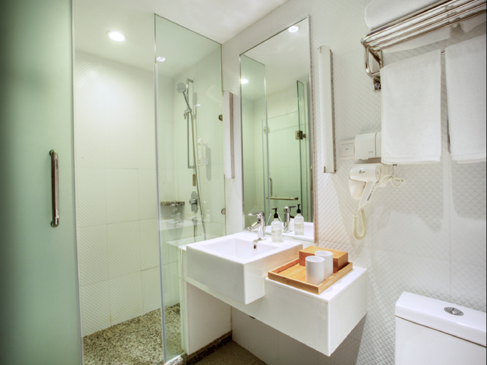 Bathroom 4, Ji Hotel, Shanghai