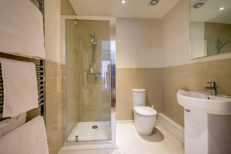 Bathroom 3, Beautiful Apt In a Listed Georgian House - Apartment 4, York