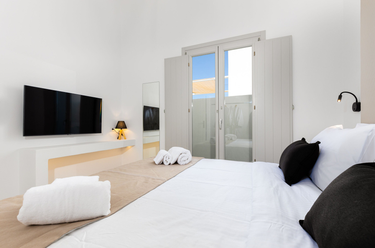 Bedroom 5, SERAPIAS SUITES, South Aegean
