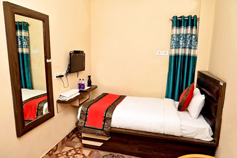 Bedroom 4, Hotel KB Palace, Varanasi