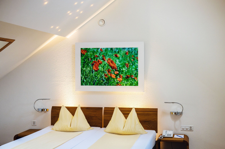 Bedroom 4, TOP HOTEL ODELYA Basel, Basel