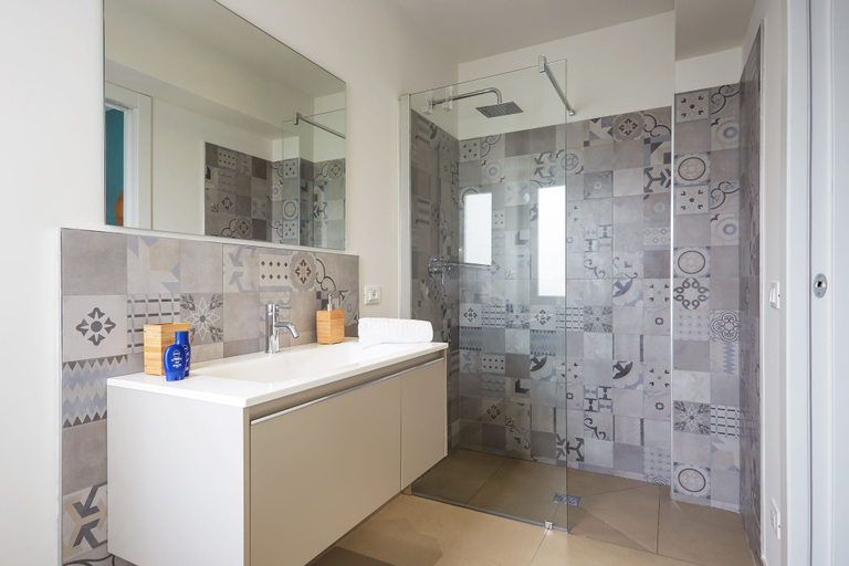 Bathroom 4, Villa Sariva, Ragusa