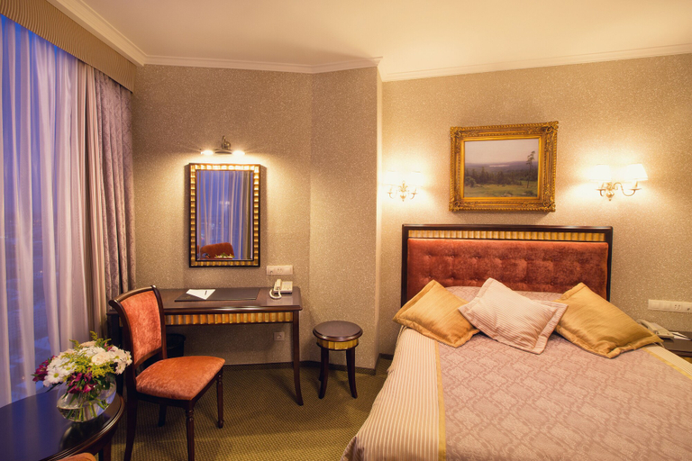 Bedroom 3, Visotsky Hotel, Ekaterinburg gorsovet