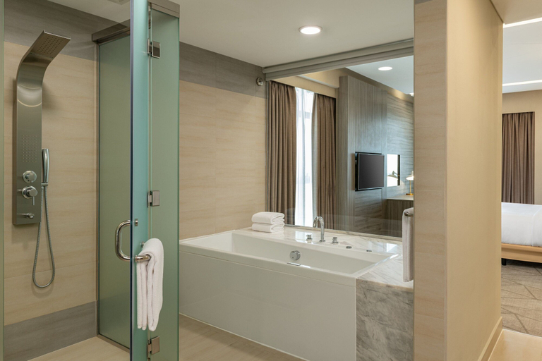 Bathroom 5, Four Points by Sheraton Production City, Dubai, Dubai