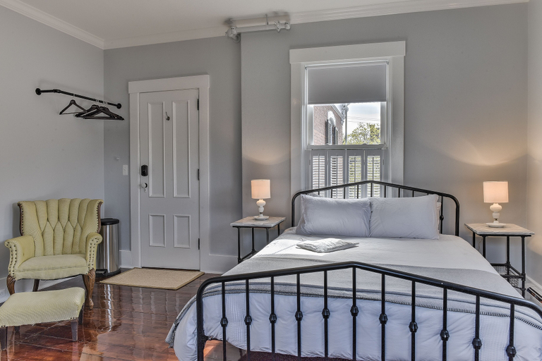 Bedroom 3, The Burrell House, Cheshire