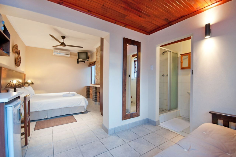 Bedroom 4, Africa Beach B&B, Nelson Mandela Bay